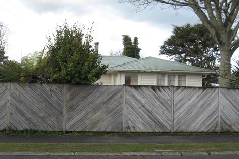 Photo of property in 8 Fenwick Crescent, Hillcrest, Hamilton, 3216