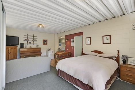 Photo of property in 6a Leatham Avenue, Strandon, New Plymouth, 4312