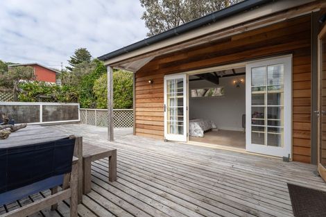 Photo of property in 14 Whanake Street, Titahi Bay, Porirua, 5022