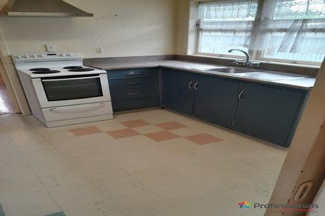 Photo of property in 7 Hallberry Road, Mangere East, Auckland, 2024