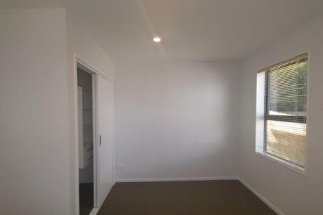 Photo of property in 13c Orton Street, Glenfield, Auckland, 0627