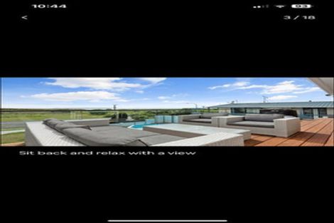 Photo of property in 996 Papamoa Beach Road, Papamoa Beach, Papamoa, 3118