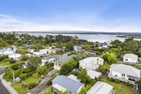 Photo of property in 1/236 Rangatira Road, Beach Haven, Auckland, 0626
