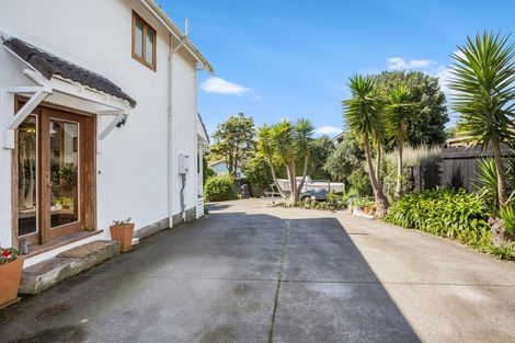 Photo of property in 28 Observatory Close, Whitby, Porirua, 5024