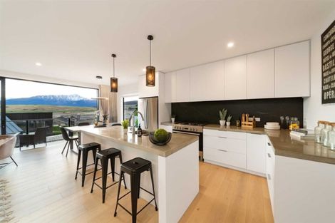 Photo of property in 39 Rannoch Drive, Jacks Point, Queenstown, 9371
