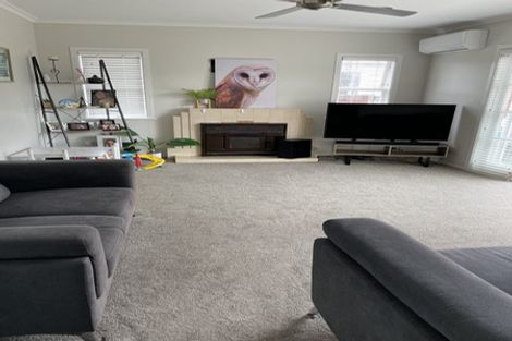 Photo of property in 12 Albert Road, Kelston, Auckland, 0602