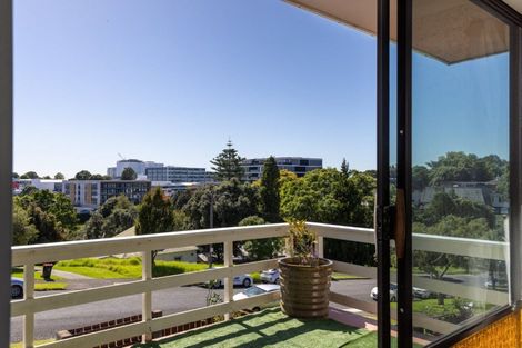 Photo of property in 68 Fifth Avenue, Tauranga, 3110