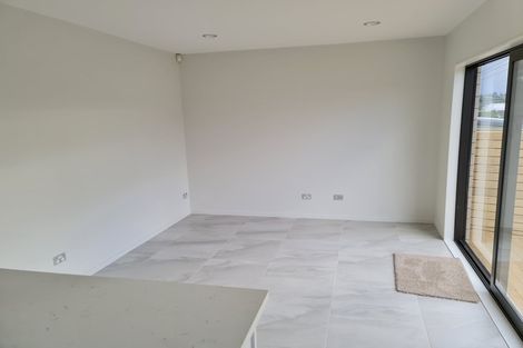 Photo of property in 12 Tekapo Rise, Fairview Heights, Auckland, 0632