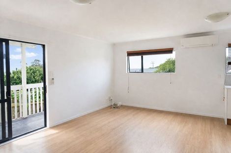 Photo of property in 49 Glen Marine Parade, Glendene, Auckland, 0602