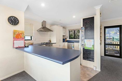 Photo of property in 115 Moorefield Road, Johnsonville, Wellington, 6037