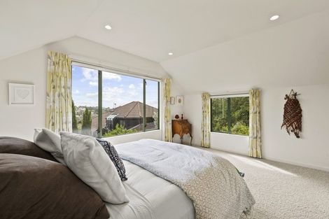 Photo of property in 2/47 Rangitoto Terrace, Milford, Auckland, 0620