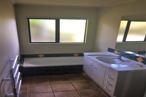 Photo of property in 39 Rarere Terrace, Kerikeri, 0230