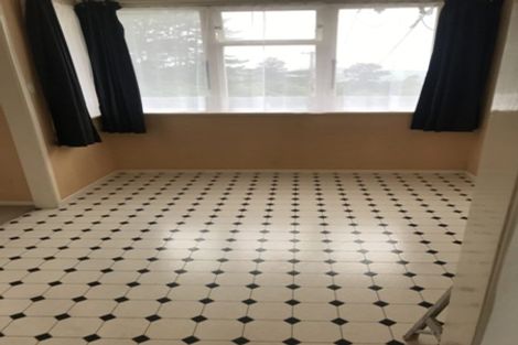 Photo of property in 92 Ironside Road, Johnsonville, Wellington, 6037