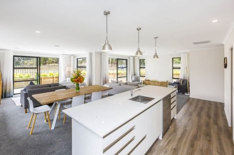 Photo of property in 2 Hopkirk Avenue, Wallaceville, Upper Hutt, 5018