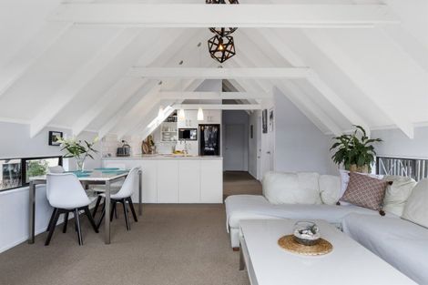 Photo of property in 1281 Papamoa Beach Road, Papamoa Beach, Papamoa, 3118