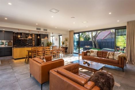 Photo of property in 11 Girvan Street, Fendalton, Christchurch, 8041