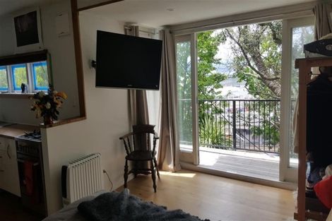 Photo of property in 12 Grosvenor Terrace, Thorndon, Wellington, 6011