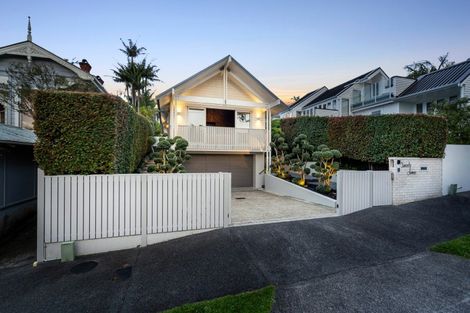 Photo of property in 27 Clifton Road, Herne Bay, Auckland, 1011