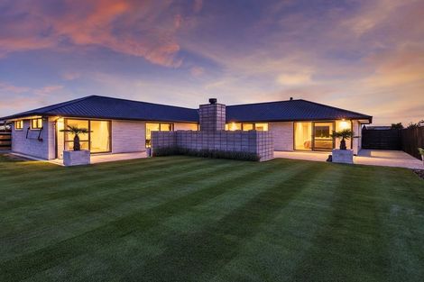 Photo of property in 8 Perendale Place, Kirwee, 7571