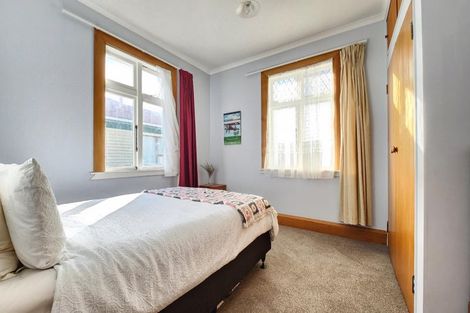 Photo of property in 25 Caledonia Street, Miramar, Wellington, 6022