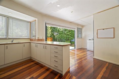 Photo of property in 20 Ingle Avenue, Waipahihi, Taupo, 3330