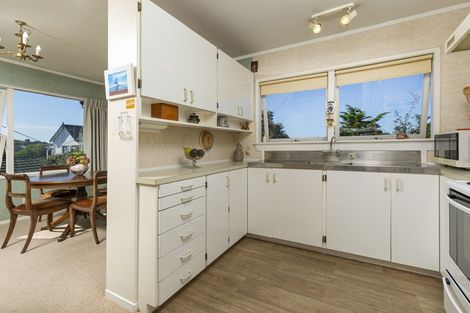 Photo of property in 2/47a Vauxhall Road, Devonport, Auckland, 0624