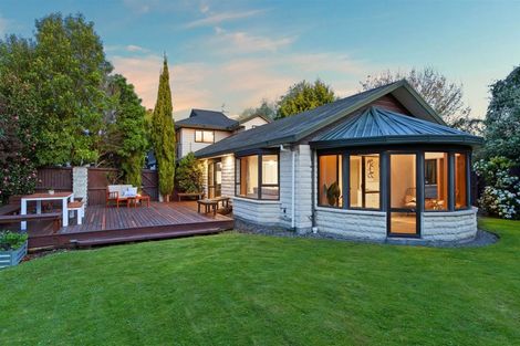 Photo of property in 25 Solomon Avenue, Redwood, Christchurch, 8051