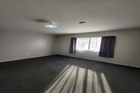 Photo of property in 2/34 Shifnal Drive, Randwick Park, Auckland, 2105