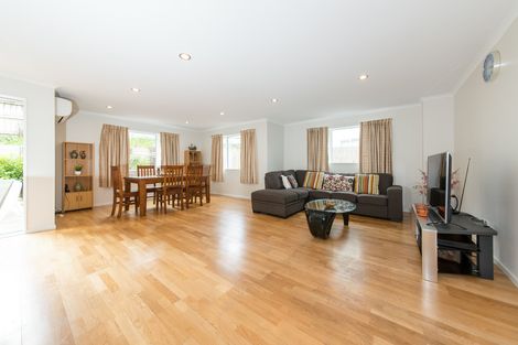 Photo of property in 102a San Marino Drive West, Henderson, Auckland, 0612