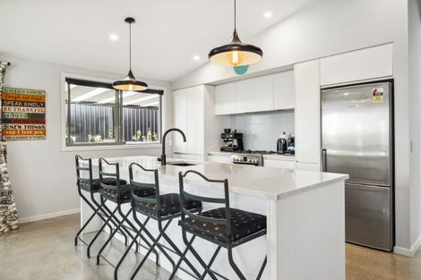 Photo of property in 19 Moa Lane, Richmond Heights, Taupo, 3330