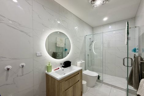 Photo of property in 5 Arura Place, Massey, Auckland, 0614