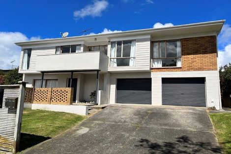 Photo of property in 12 Prince Regent Drive, Half Moon Bay, Auckland, 2012