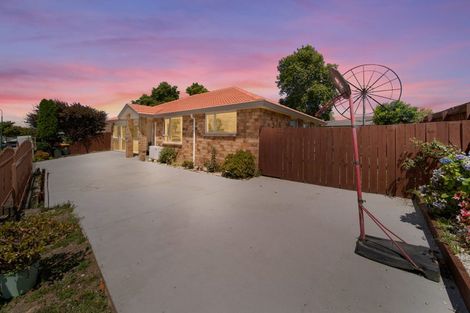 Photo of property in 11 Naylors Drive, Mangere, Auckland, 2022