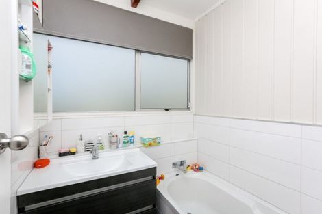 Photo of property in 4 Carver Place, Lynmouth, New Plymouth, 4310