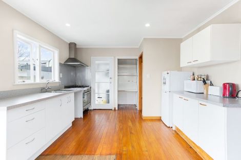 Photo of property in 55 Beaubank Road, Kelston, Auckland, 0602