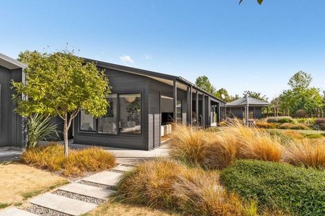 Photo of property in 7 Fairway Drive, Martinborough, 5711