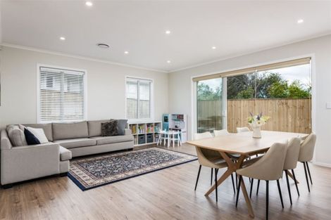 Photo of property in 123a Wharf Road, Te Atatu Peninsula, Auckland, 0610