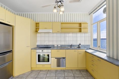 Photo of property in Rona House, 33 Rimu Street, Eastbourne, Lower Hutt, 5013