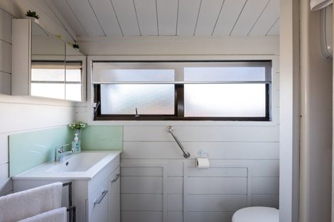 Photo of property in 3 Ngarue Place, Waitara, 4320