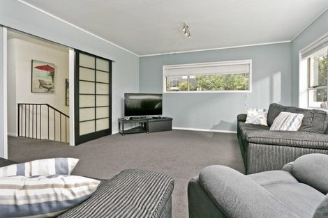 Photo of property in 2/77 Stanaway Street, Hillcrest, Auckland, 0627