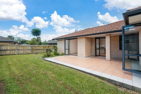 Photo of property in 96 Redcastle Drive, East Tamaki, Auckland, 2013