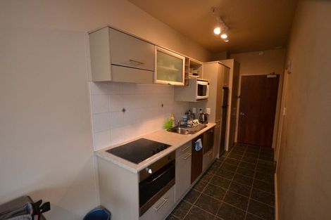 Photo of property in Atrium Towers, 6p/154 The Terrace, Wellington Central, Wellington, 6011