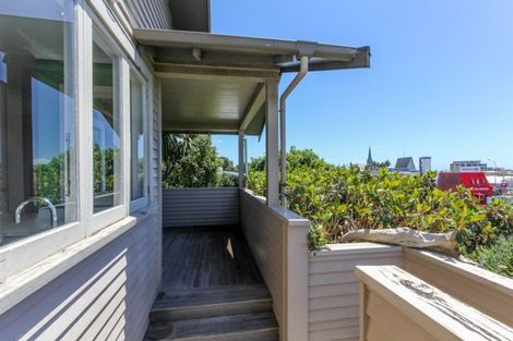 Photo of property in 35 Lemon Street, New Plymouth, 4310