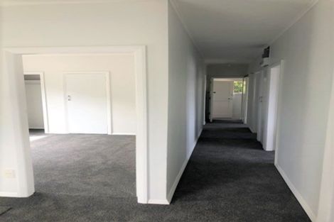 Photo of property in 35 Cavendish Square, Strathmore Park, Wellington, 6022