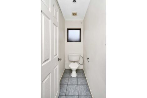 Photo of property in 72b Manuroa Road, Takanini, 2112