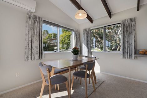 Photo of property in 33 Cumberland Crescent, Welcome Bay, Tauranga, 3112