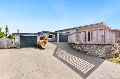 Photo of property in 6 Ruru Road, Otaihanga, Paraparaumu, 5036