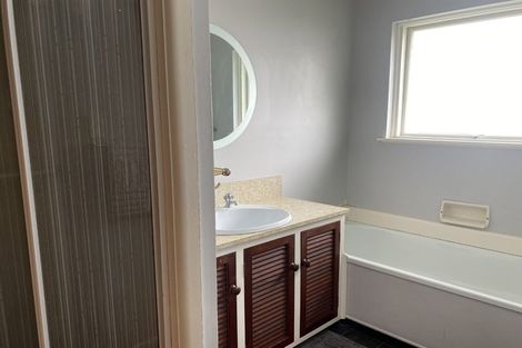 Photo of property in 2/3 Meadow Street, Papanui, Christchurch, 8052