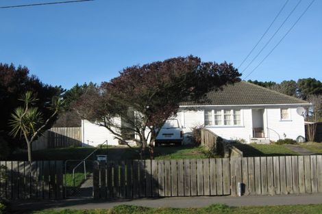 Photo of property in 111 Bowhill Road, New Brighton, Christchurch, 8083