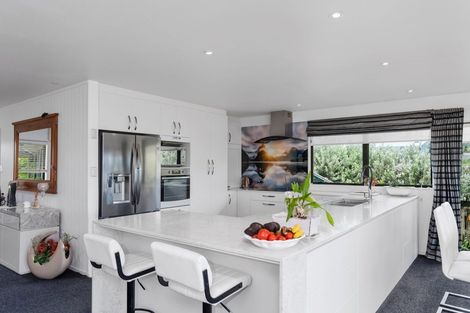 Photo of property in 28 Roretana Drive, Athenree, Katikati, 3177